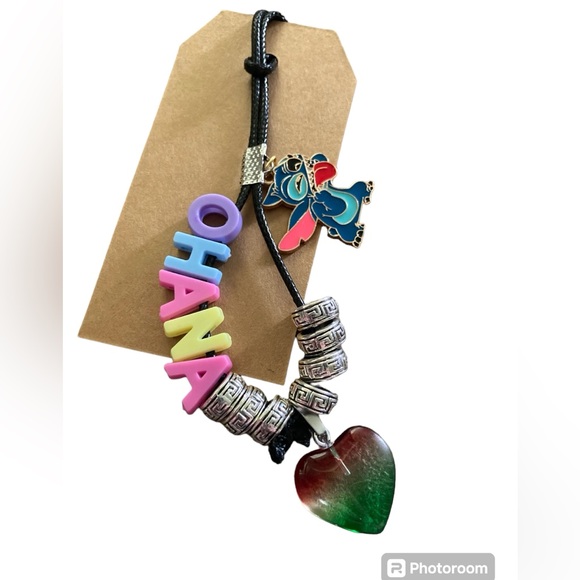 New “Ohana” lilo and stitch inspired cell phone charm - Picture 1 of 4